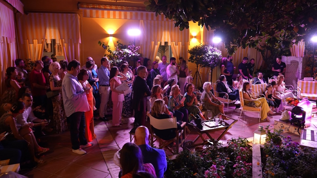 Corigliano-Rossano, sfida fashion all’oicofobia a Palazzo Cherubini con Verdiana e Mid Pop Design di FFA - 