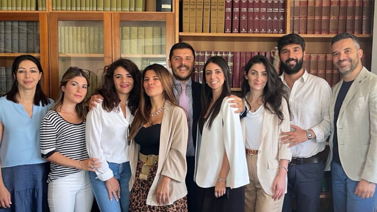 Alberto Laratta è il nuovo Presidente AIGA Crotone: il passaggio di testimone e le sfide future - 