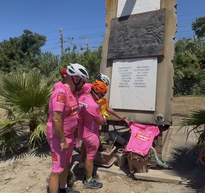 Il ciclo-tour arriva in Calabria: memoria e diritti sulle strade della Filcams CGIL - 