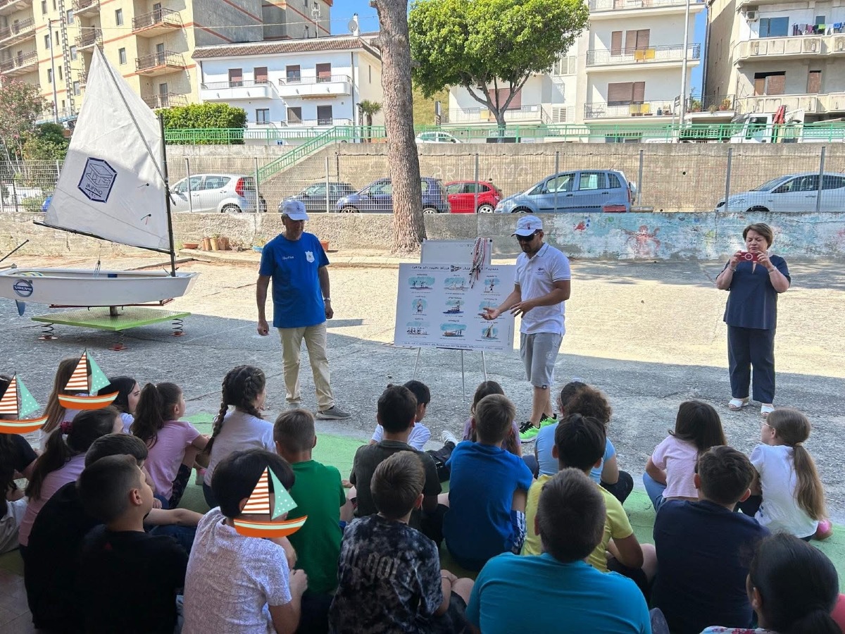 La vela arriva nelle scuole: progetto LNI diffonde cultura del mare tra i giovani  - 