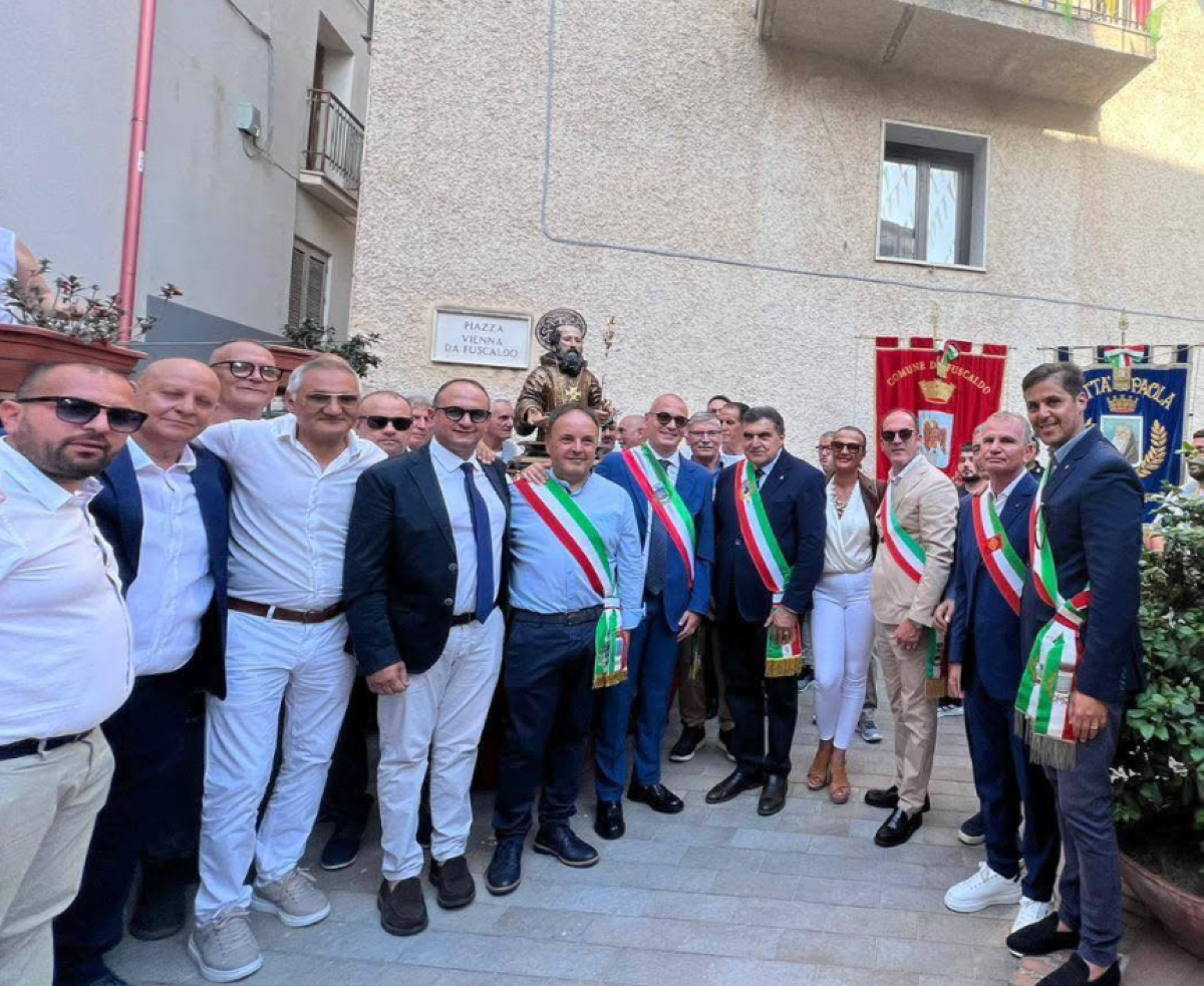 Festa Votiva in onore di S. Francesco di Paola, presente anche la rappresentanza di Acquappesa - 