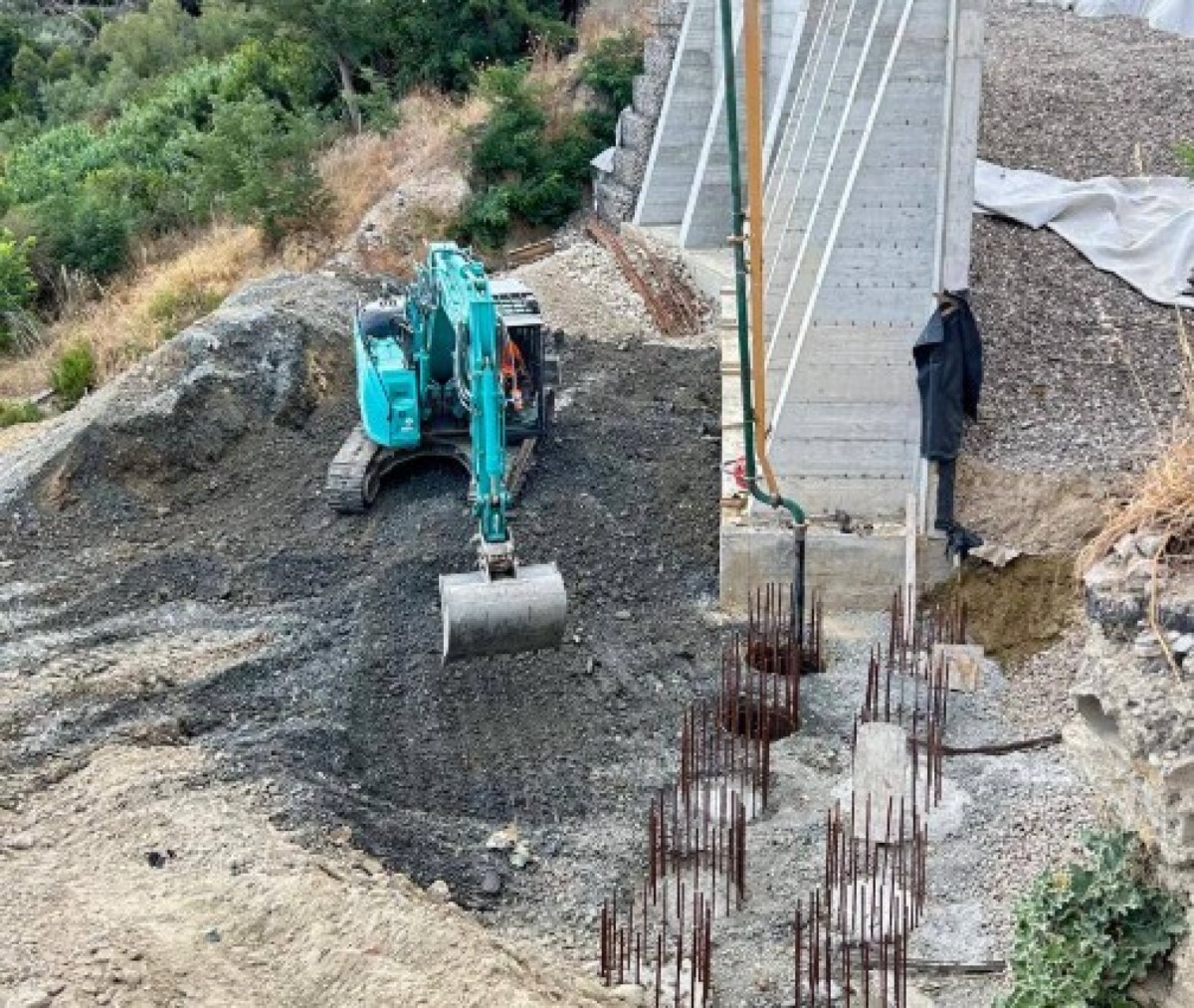 Cutro, avanzano i lavori nel cantiere di Rione Casale - 