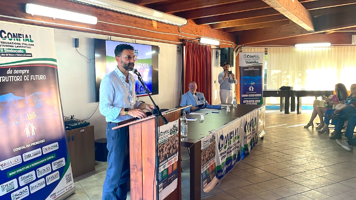 (VIDEO) Nasce la Confial a Crotone: Tomaino guida il nuovo corso sindacale, “Costruttori di futuro” - 