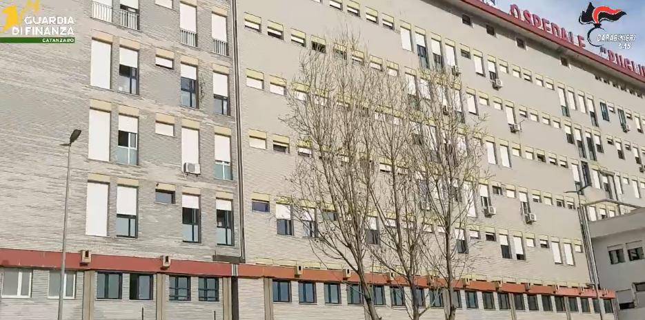 (Video) Sanità corrotta: arresti e sequestri all’ospedale di Catanzaro - 