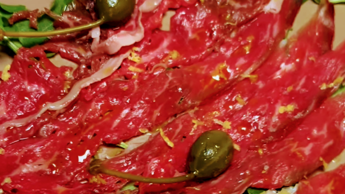 Un morso al sapore... al carpaccio straordinaria di cuberoll - 
