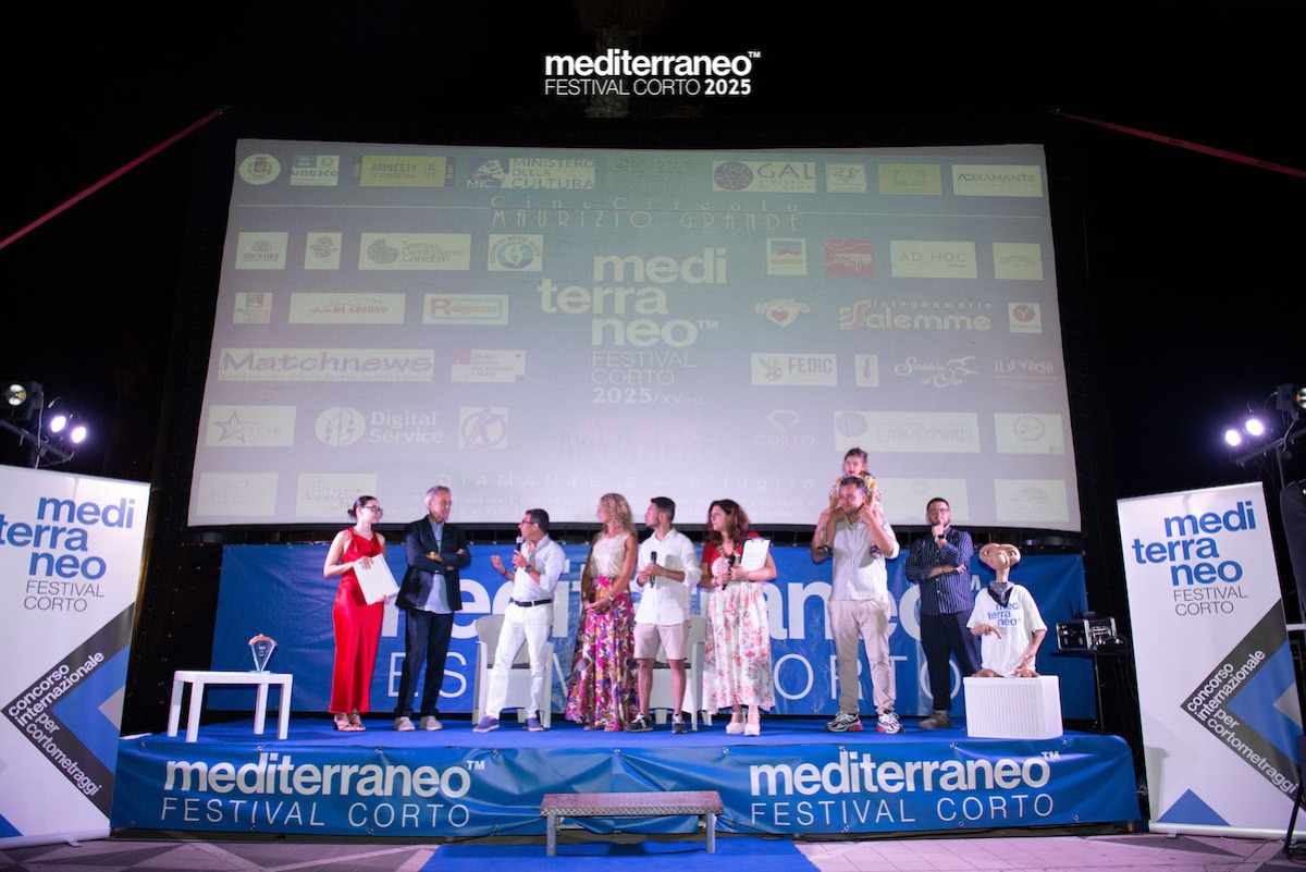 Scuola di Cinema di Napoli e Scirocco Film Academy insieme per lo spot di Diamante - 