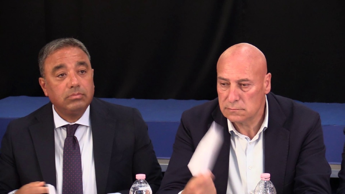 Bonifica Eni a Crotone: trasparenza, sito informativo e sicurezza al centro del confronto -