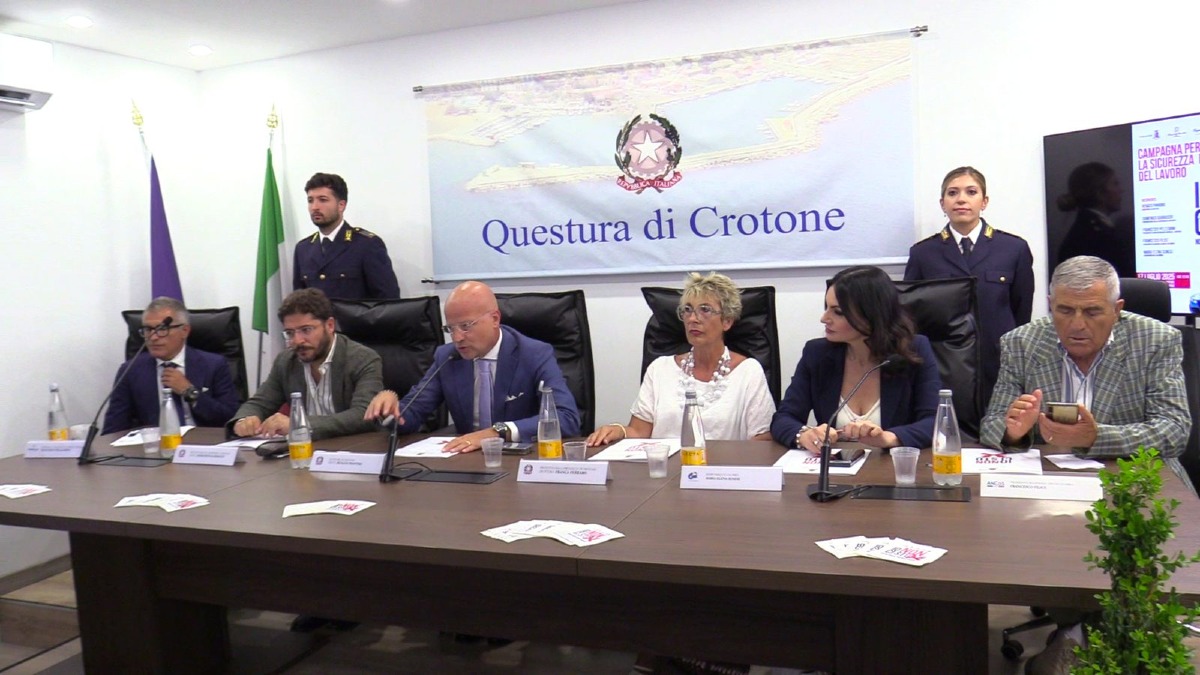 (VIDEO) "Io non ci sto": imprenditori crotonesi uniti contro il pizzo e la mafia - 