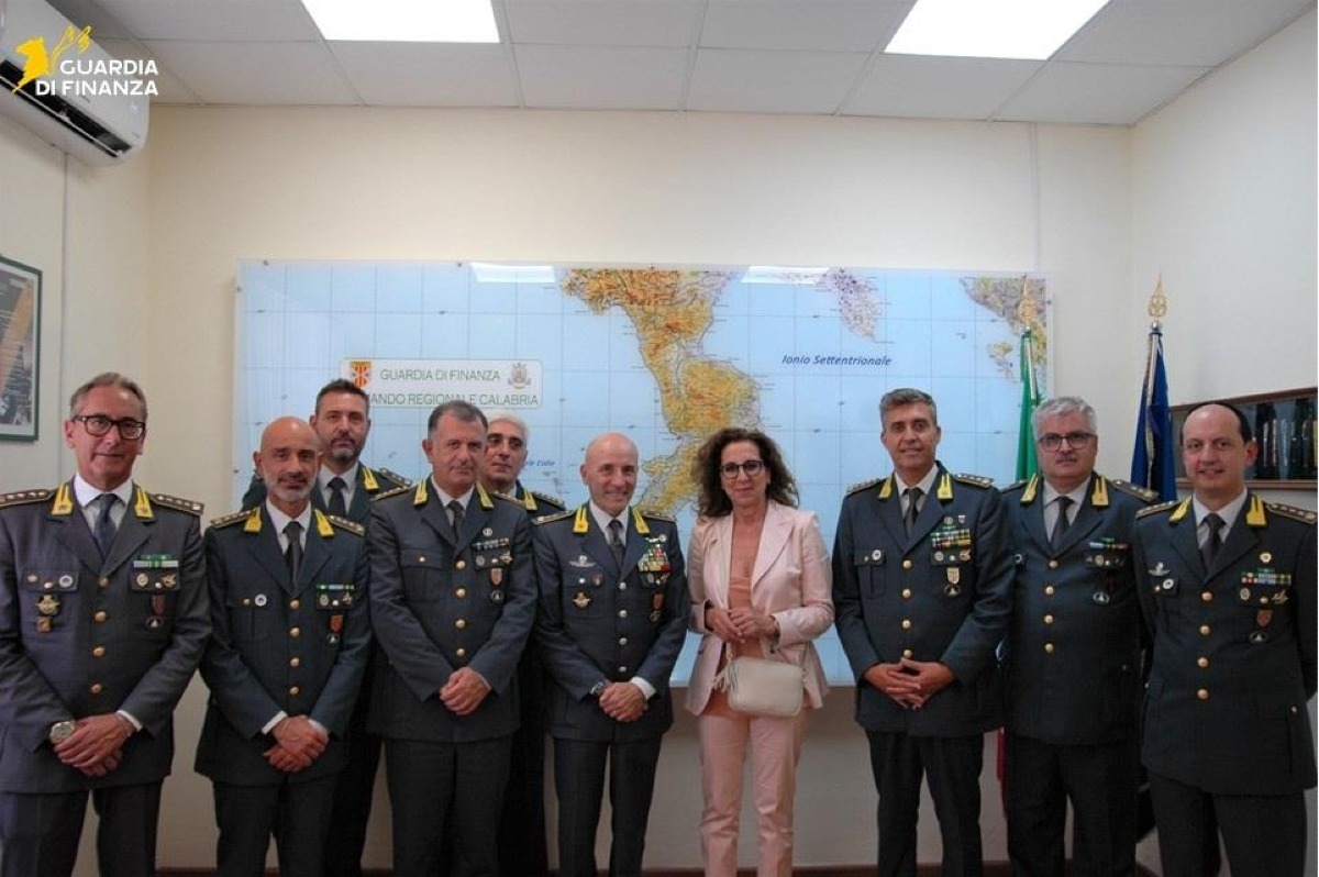 Wanda Ferro: visita alla Guardia di Finanza e a Cirò Marina per la posa della prima pietra del nuovo commissariato - 