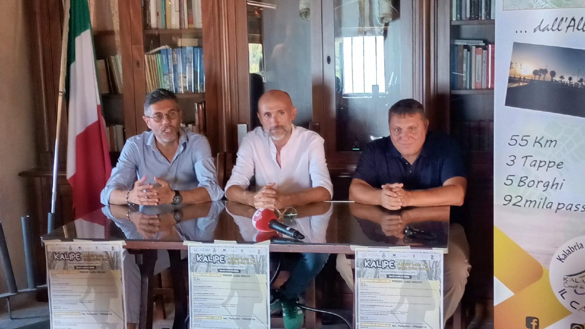 Kalipè 2025 - Svelato al Castello di Pizzo il programma completo dell’evento dedicato al Cammino Kalabria Coast to Coast - 