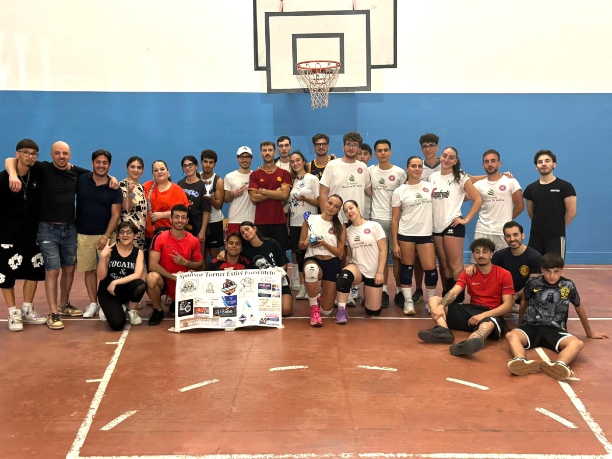 Frascineto, successo per il torneo di pallavolo: entusiasmo e sana competizione tra i giovani - 