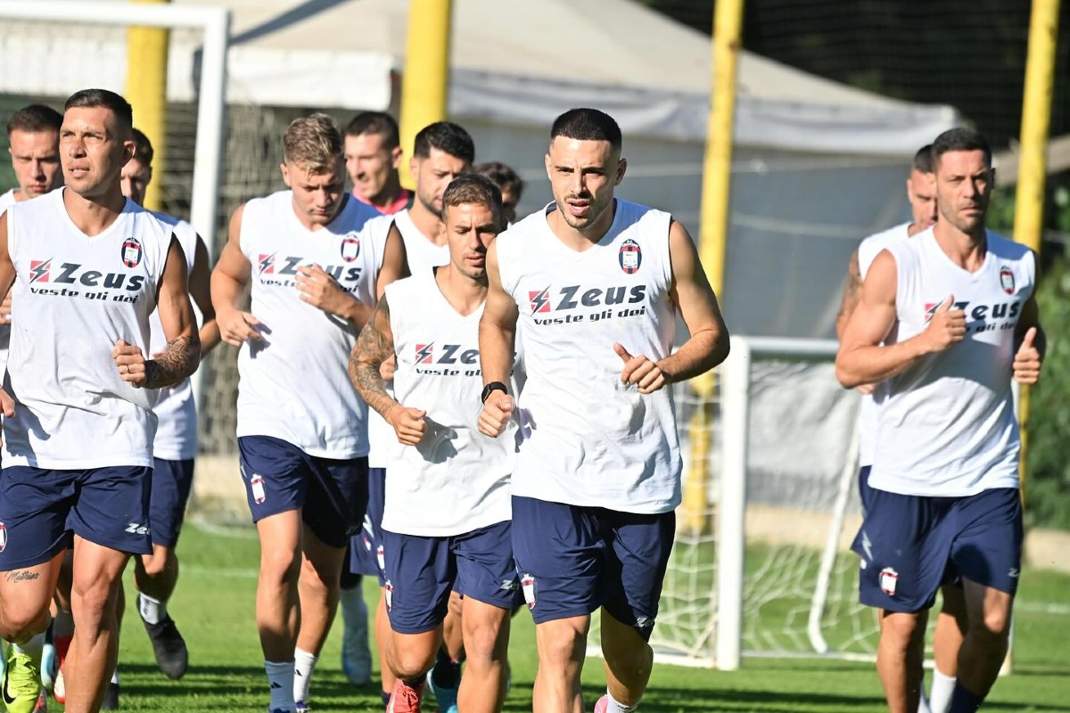 #CrotoneRoccadiNeto | Le formazioni: Debutto per Merelli, Andreoni e Zunno - 