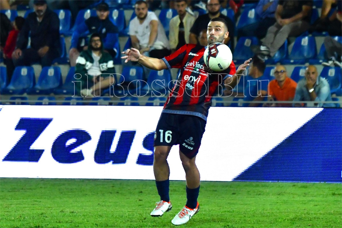 #CrotoneRoccadiNeto | Il primo gol della stagione è siglato da Andrea Gallo - 