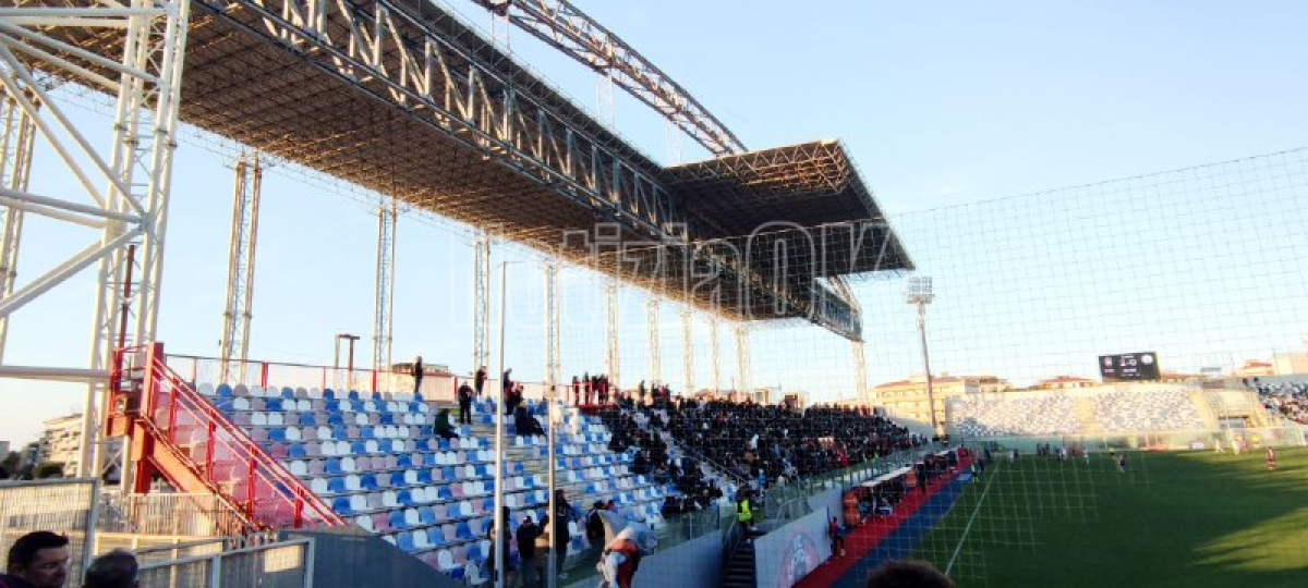 Crotone, l'Ezio Scida attende di conoscere il suo futuro: nodo cruciale è la Tribuna Coperta - 