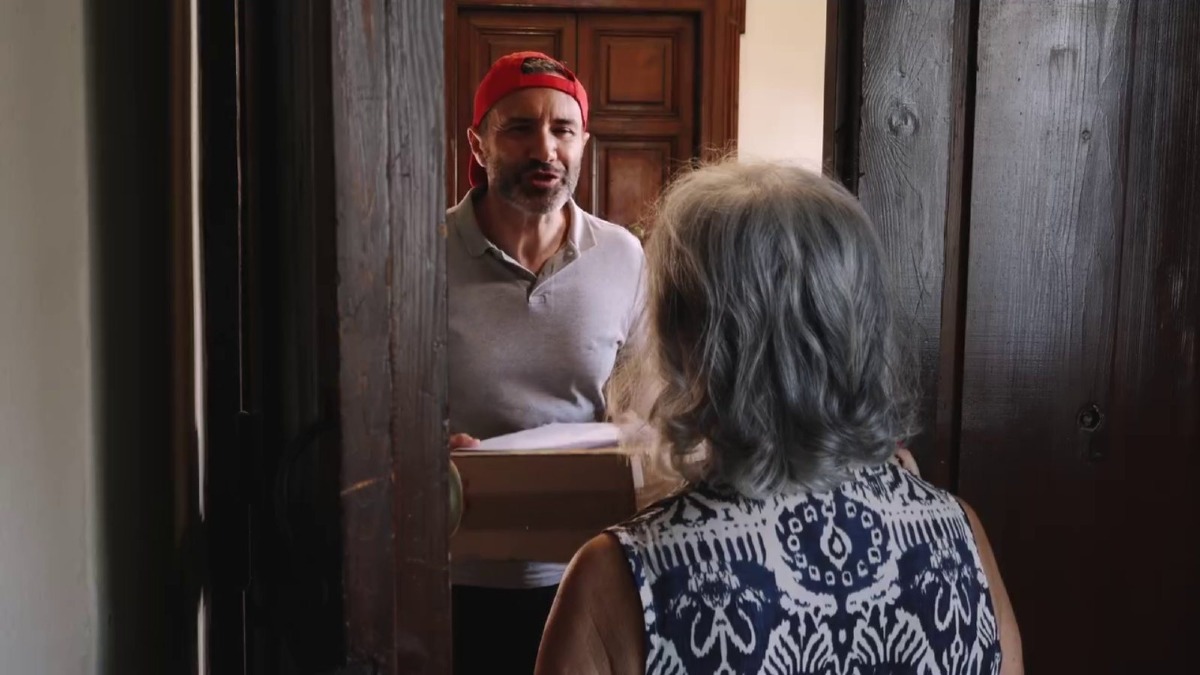 (VIDEO) Gina dice “no” alle truffe: la campagna della Polizia di Stato contro i raggiri agli anziani - 