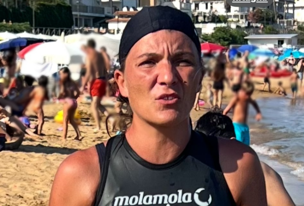 Isola C.R., Desirée Pancione: missionaria e atleta, nuota nello Stretto per costruire speranza - 