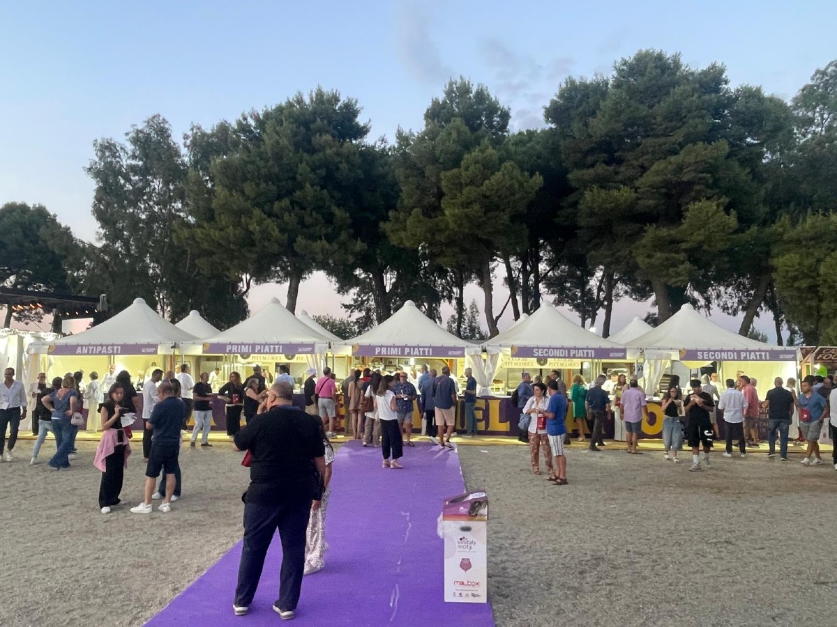 Altomonte, al Vinitaly anche la grande bellezza dell'identità enogastronomica - 