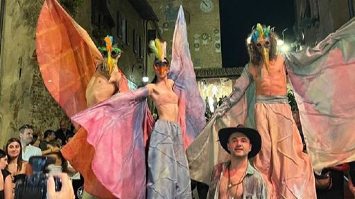 Teatrop incanta Mercantia: "Externi" debutta alla 37ª edizione del festival internazionale del Quarto Teatro - 