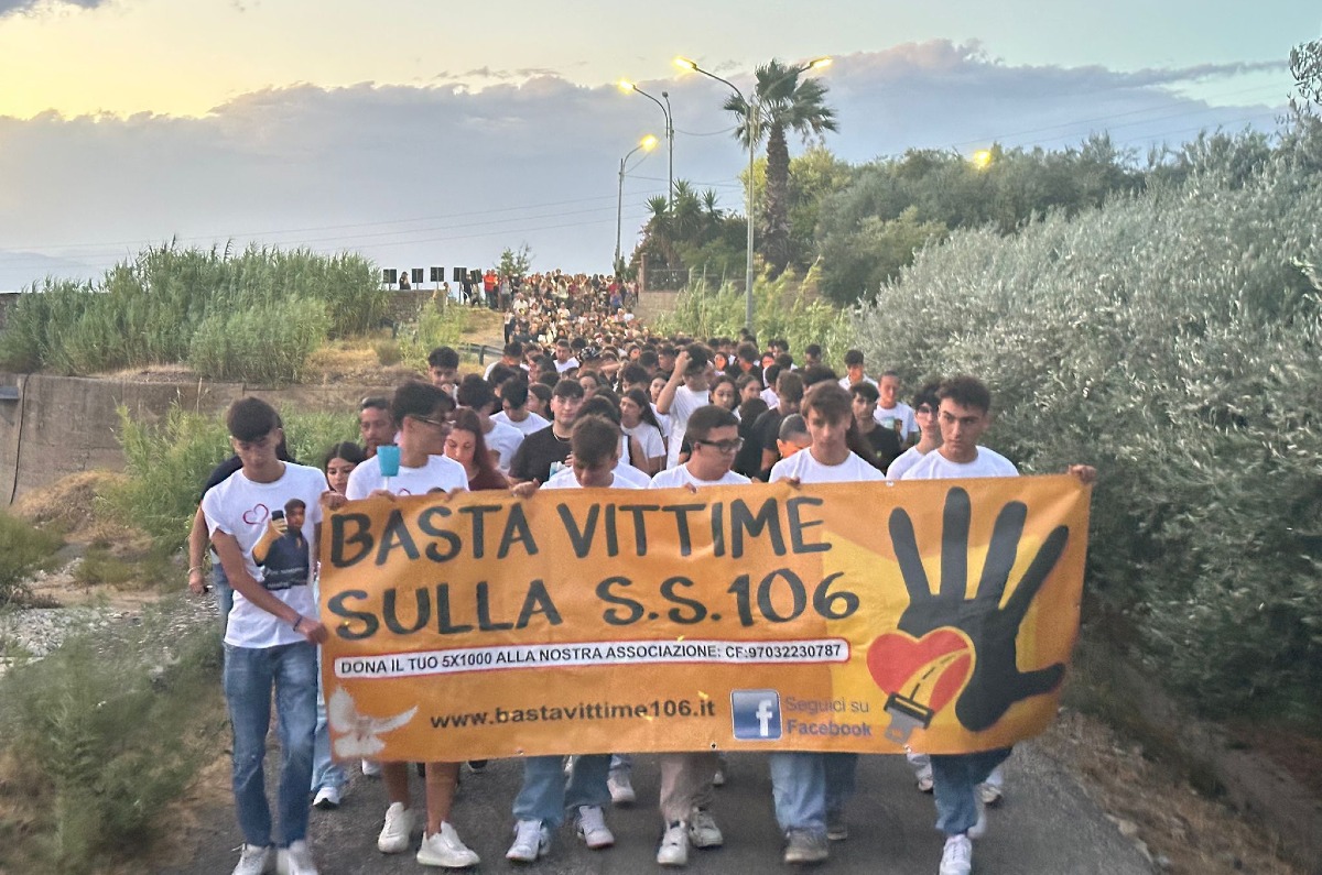 Corigliano-Rossano, fiaccolata in memoria di Gaetano Ruffo - 
