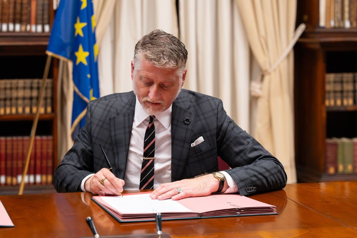 Catanzaro accoglie il ministro della Cultura Giuli: prima tappa al Duomo in restauro - 