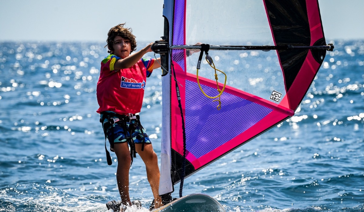 Coppa Primavela 2025: vento perfetto e 25 regate in una giornata spettacolare a Crotone - 