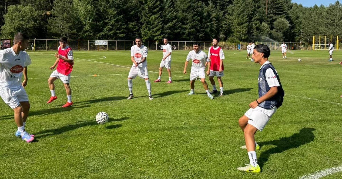 Calcio - Il Rocca di Neto scalda i motori per il campionato di Promozione: arriva Alessandro Maesano - 
