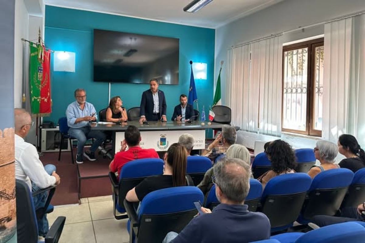 Provincia di Crotone: incontro con i Tirocinanti TIS, avviato il processo di stabilizzazione - 