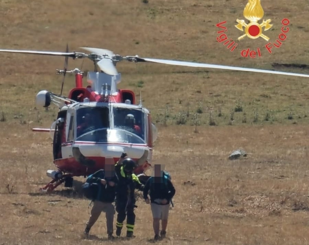 Vigili del Fuoco in azione a Saracena: recuperati 7 Scout dispersi nel Parco del Pollino - 