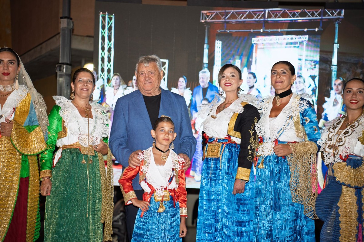 San Giorgio Albanese - Gerardo Sacco riceve le chiavi della città a Mbuzat: festa di tradizioni, arte e cultura arbëreshe - 