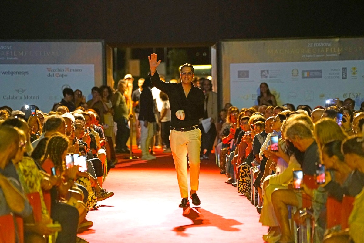 "La gente canta le mie canzoni, è un sogno": il rapper Camilway conquista il pubblico del Magna Graecia Film Festival - 