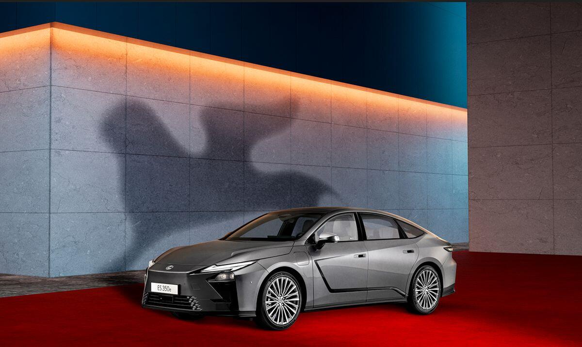 Lexus sponsor e auto ufficiale Mostra del Cinema di Venezia - 
