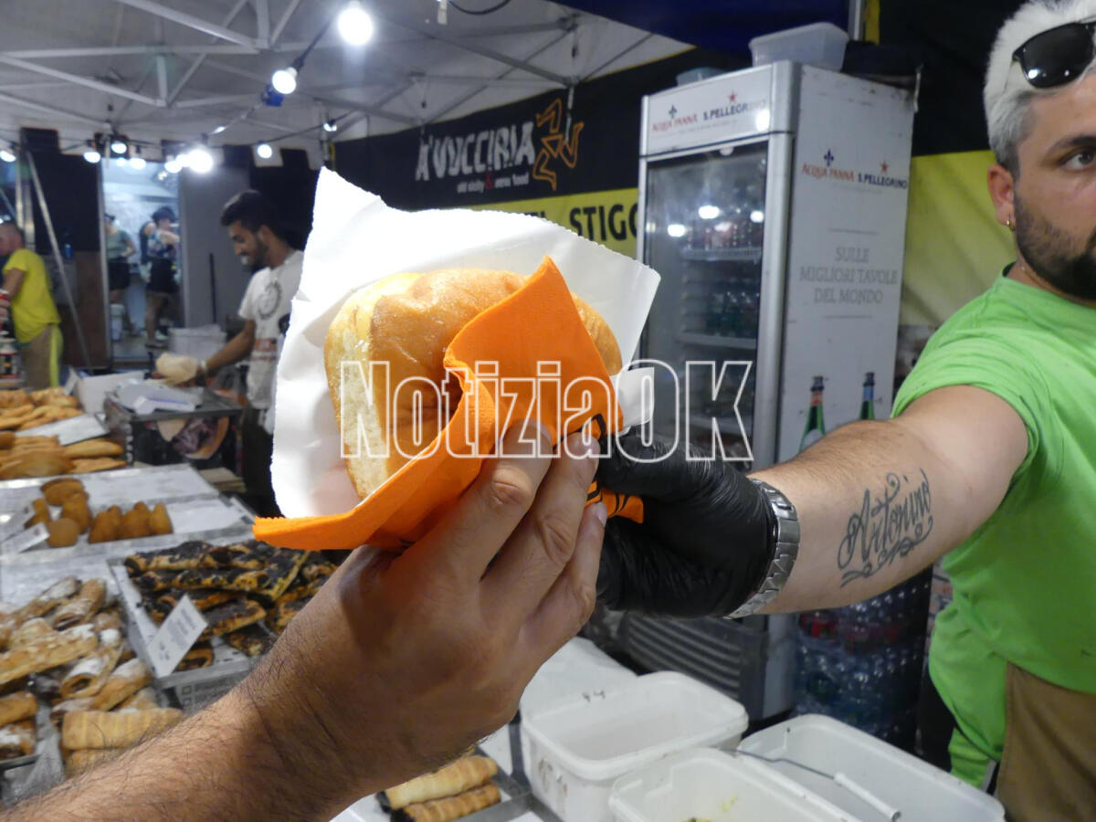Torna lo Street Food a Crotone: sapori e musica per l'estate 2025 - 