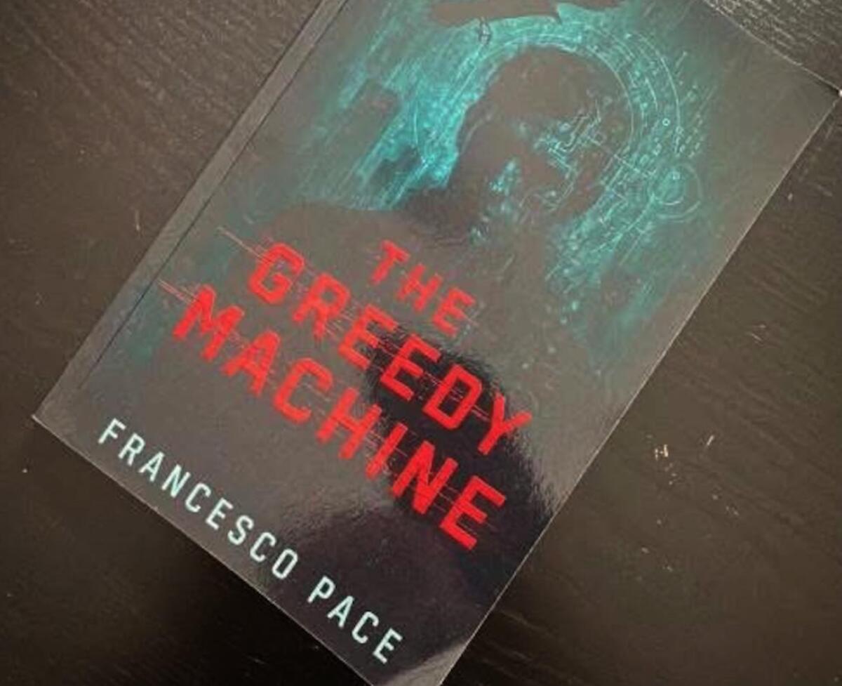 Crotone - È già un bestseller su Amazon il romanzo d’esordio di Francesco Pace “The Greedy Machine” - 