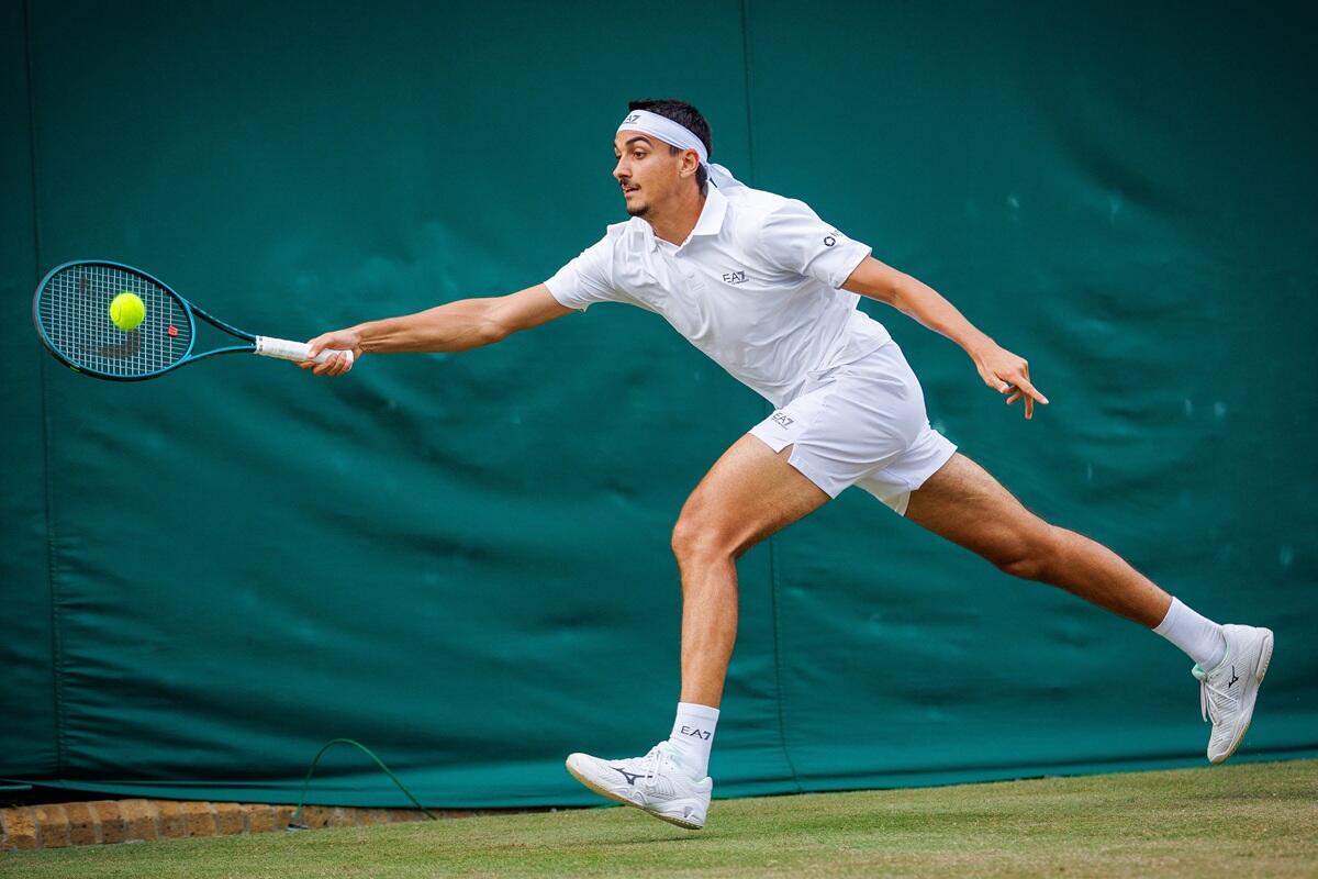 Anche Sonego agli ottavi di Wimbledon, battuto Nakashima in cinque ore -