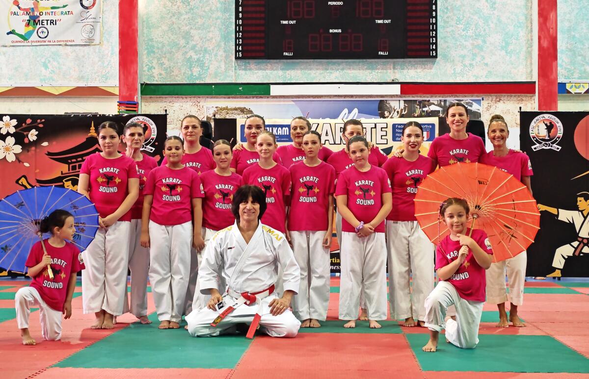 (Foto) Saggio finale di Karate per l'ASD Martial Kroton Ryu - 