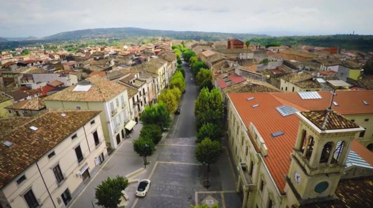 Castrovillari celebra la Cipolla Bianca: dal 4 al 6 luglio torna il Festival dedicato al gusto e alle eccellenze del territorio -
