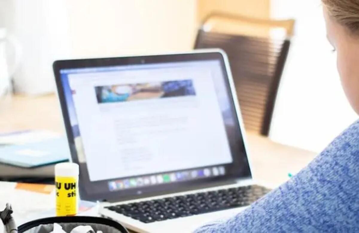 L’online spaventa gli italiani, uno su due si è imbattuto in episodi di odio e revenge porn - 