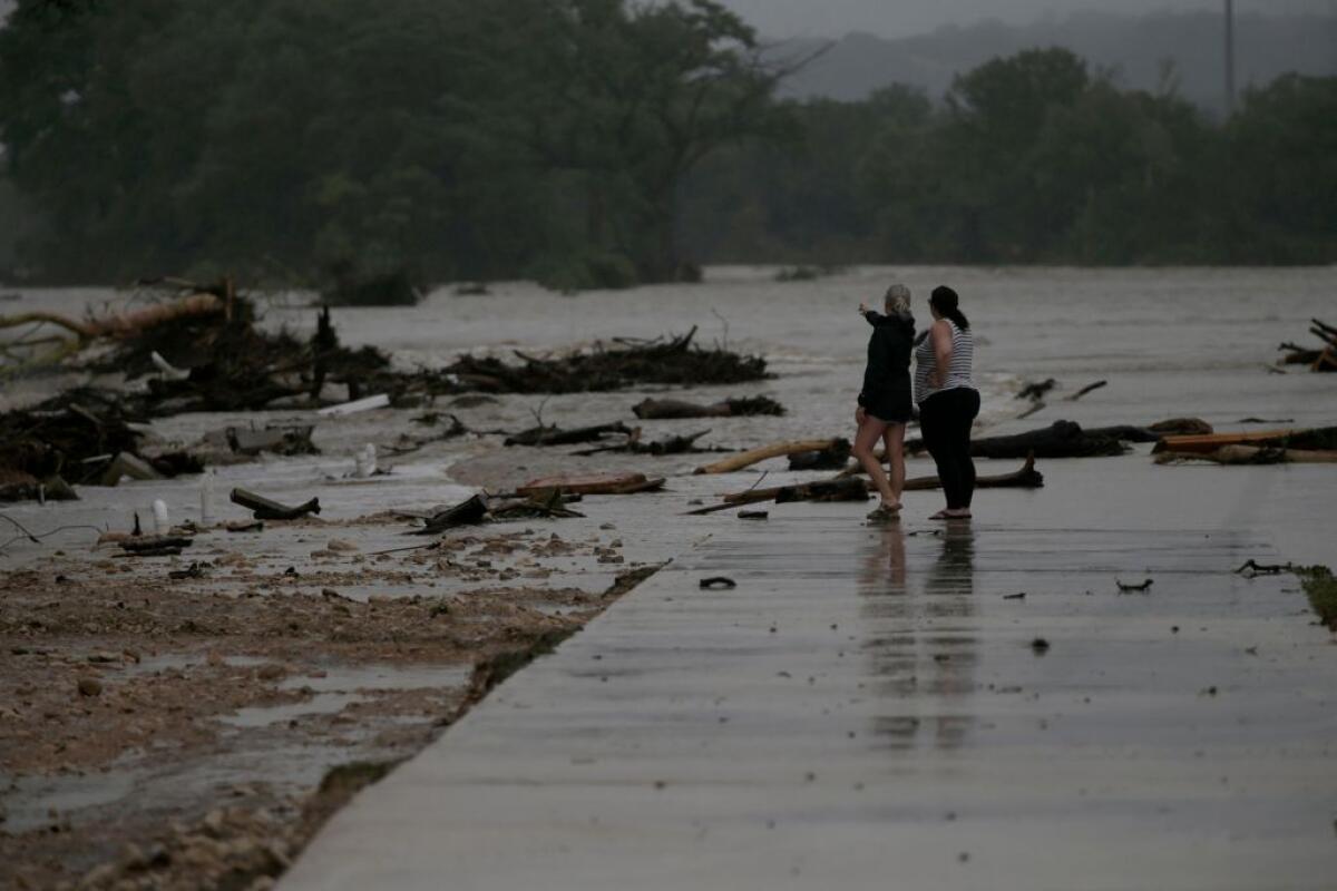 Alluvione in Texas, i morti salgono a 50. 28 le bambine disperse - 