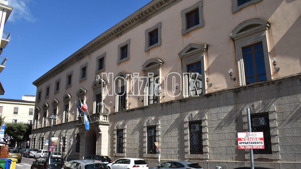 Catanzaro - Consiglio comunale convocato in seduta straordinaria -