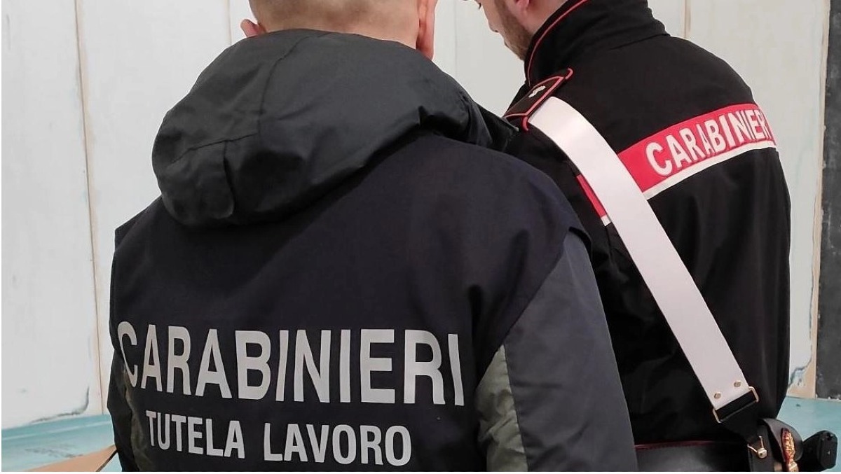 Controlli a Petilia Policastro: sanzioni sul lavoro e sequestro per rifiuti abbandonati - 