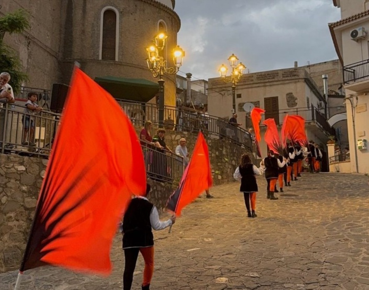 Trebisacce, "Incanto Medievale": uno spettacolo che rivive nel centro storico -