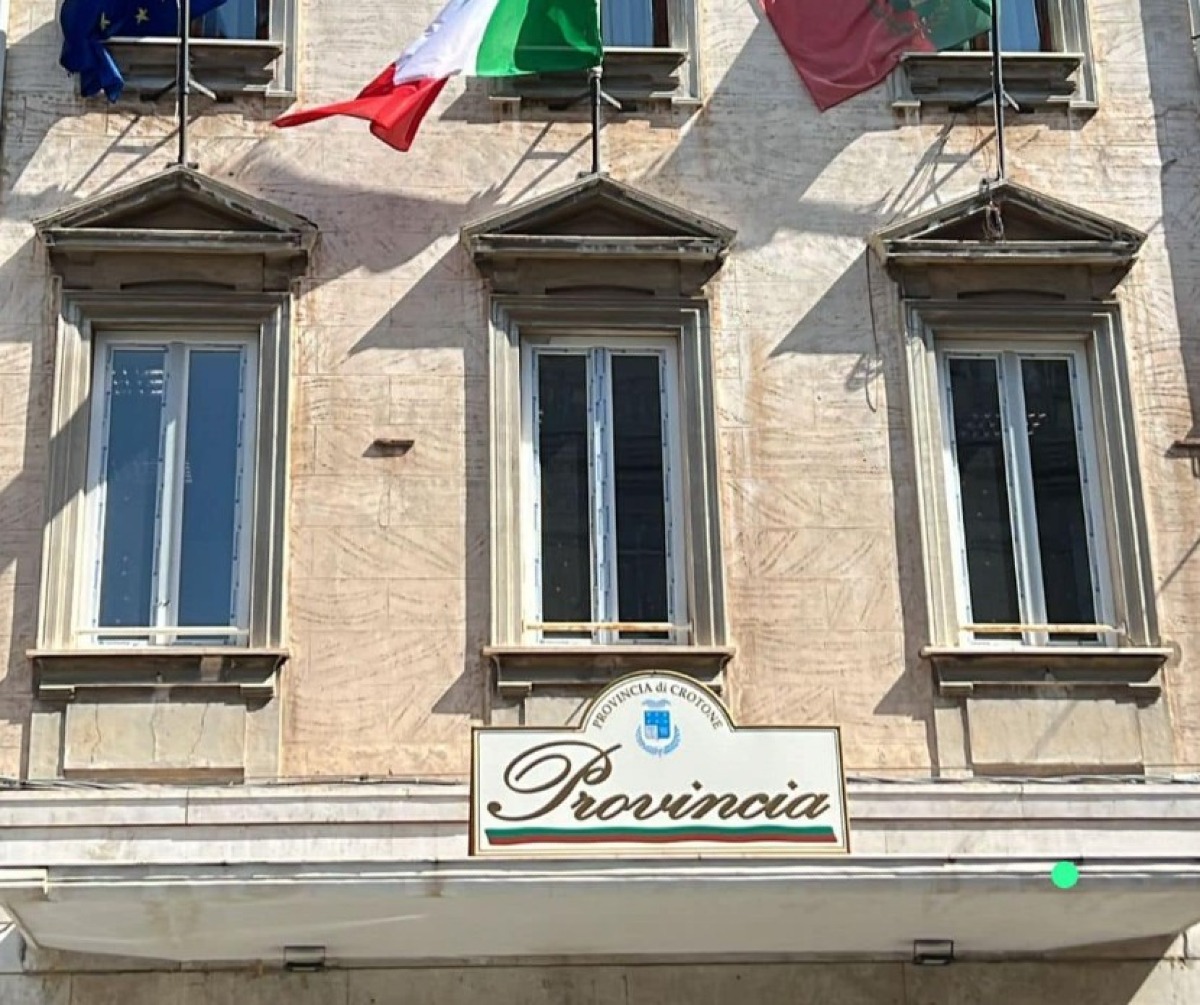 Ampliamento dell'impianto di trattamento rifiuti A2A: chiarimenti dalla Provincia di Crotone - 