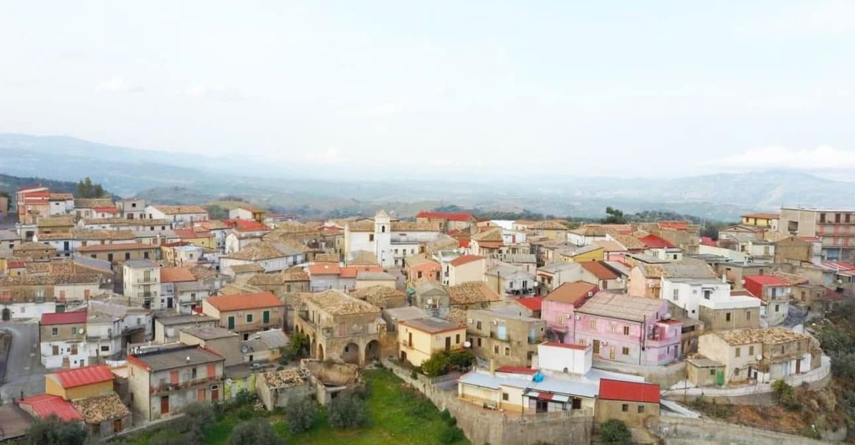 A Marcedusa si celebra l'estate con un mix di tradizione e festa -