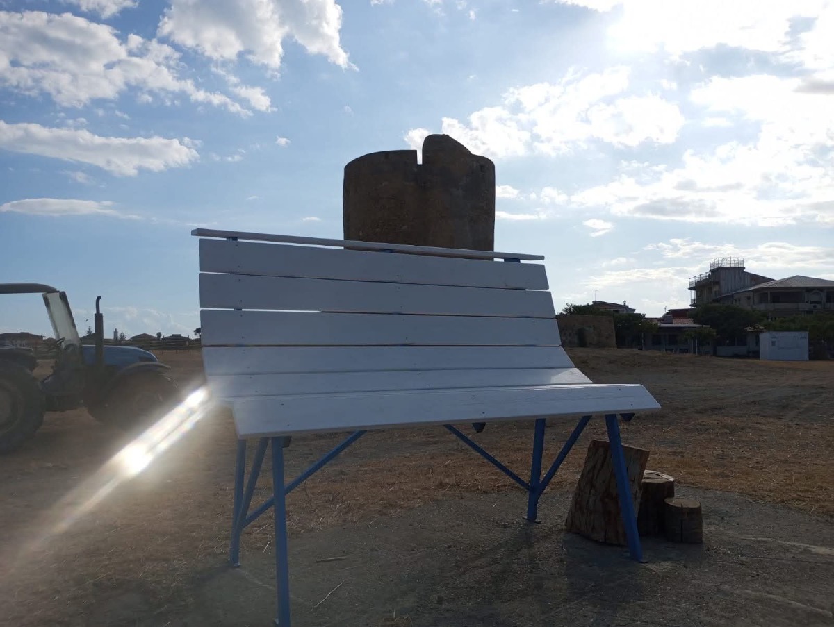 Isola di Capo Rizzuto inaugura la sua prima Big Bench - 