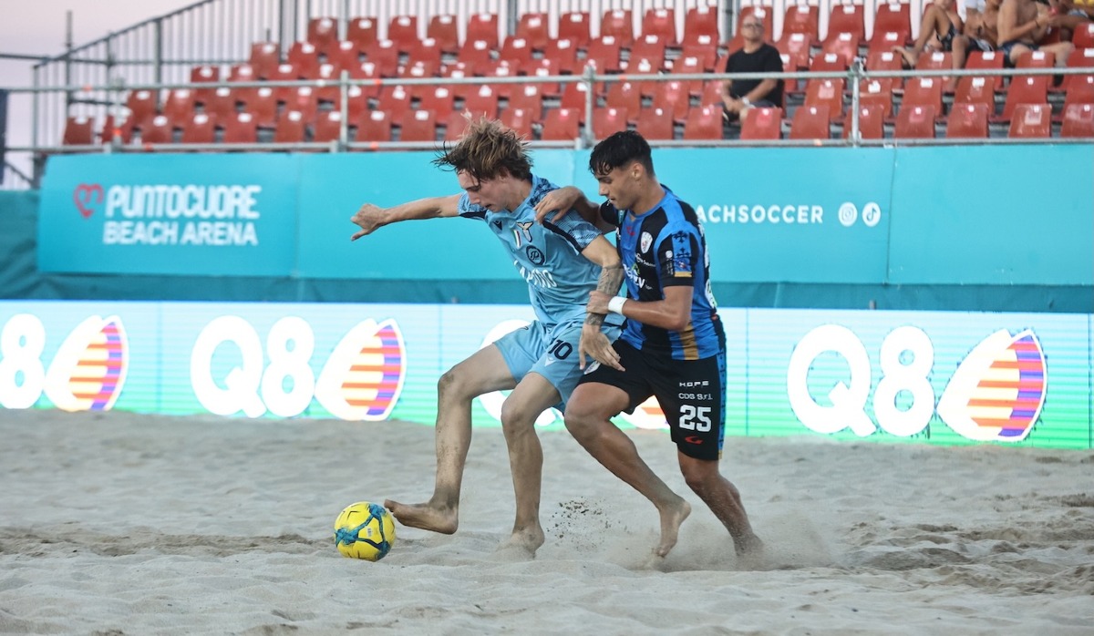 Finali Beach Soccer a Cirò Marina: al via i Play‑off promozione e alla Serie B: sul campo Icierre Lamezia - 