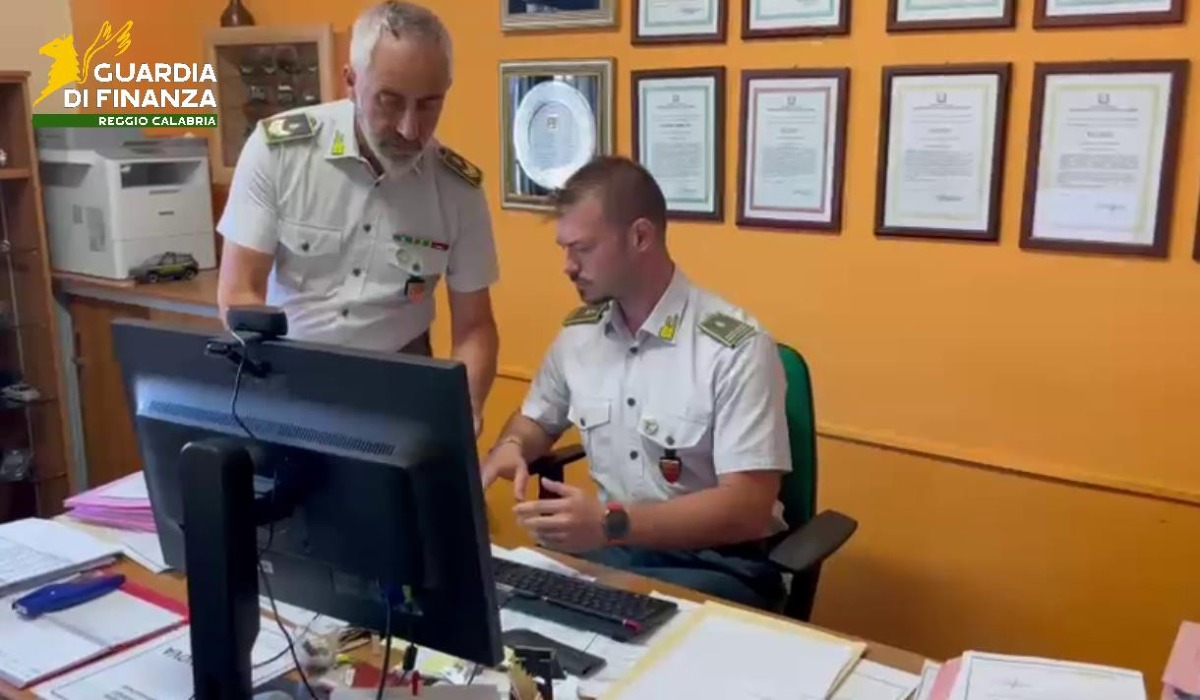 Reggio Calabria, maxi truffa sui bonus edilizi: sequestri per oltre 5,6 milioni di euro - 