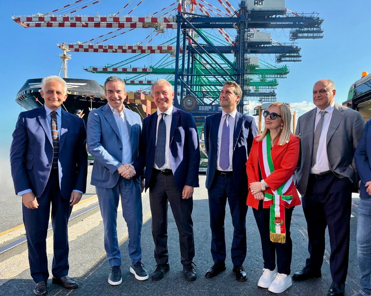Il Ministro Urso a Gioia Tauro: “Porto strategico per l’Italia, pronto a nuove sfide” - 
