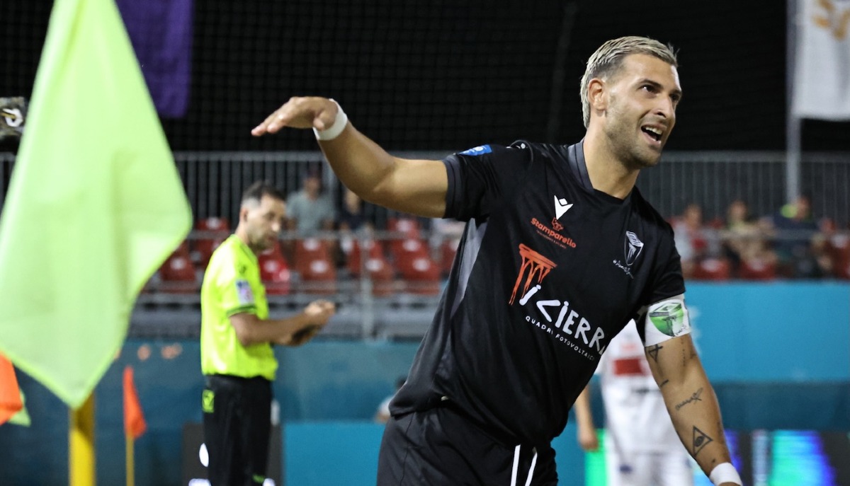 Beach Soccer - Play Off Promozione, Icierre Lamezia al comando. Genova e Roma inseguono - 