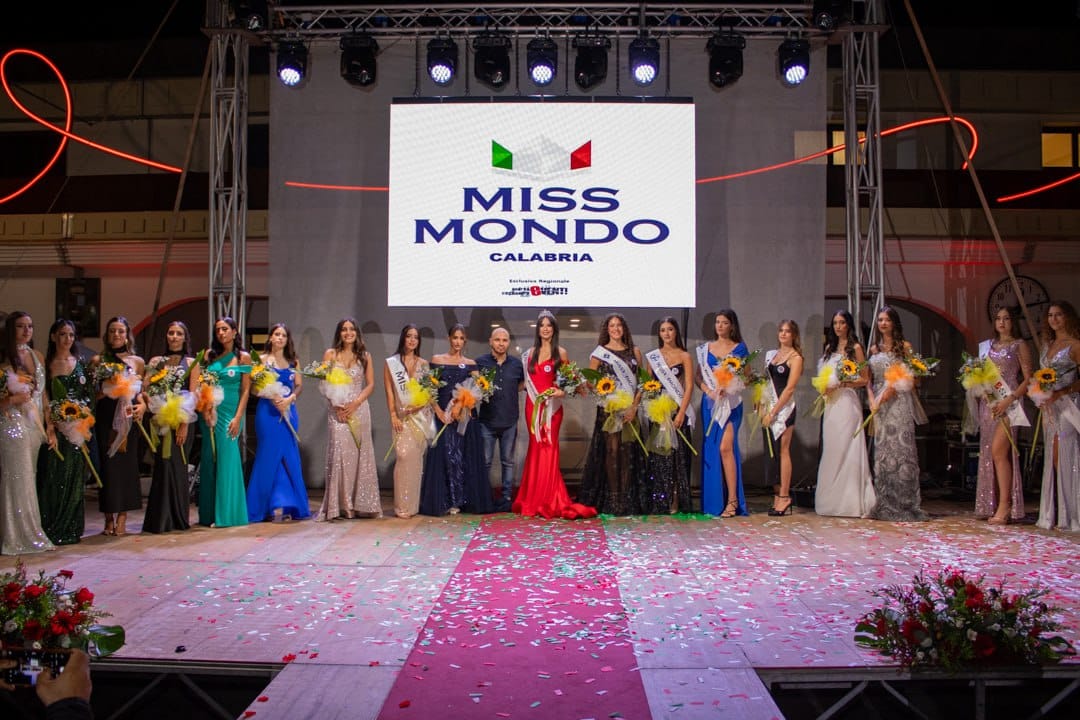 La cosentina Francesca Comandè si aggiudica la fascia di finalisti regionale di Miss Mondo Calabria -