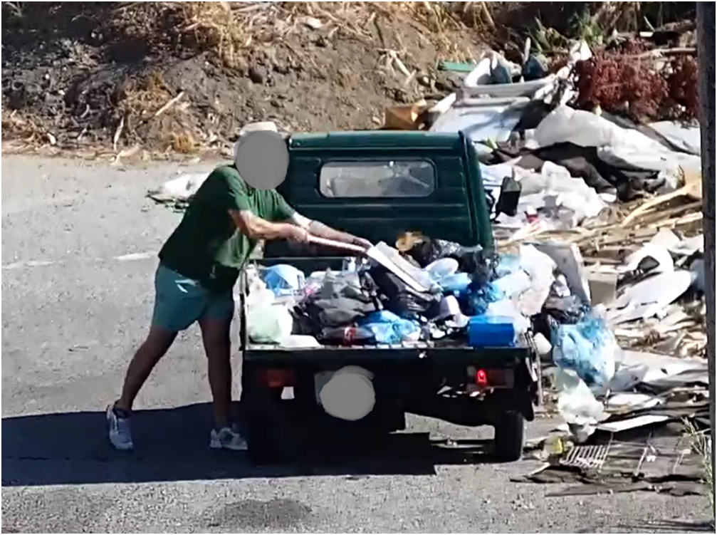 Catanzaro - “Furbetti” dei rifiuti nel mirino: scattano multe e denunce - 